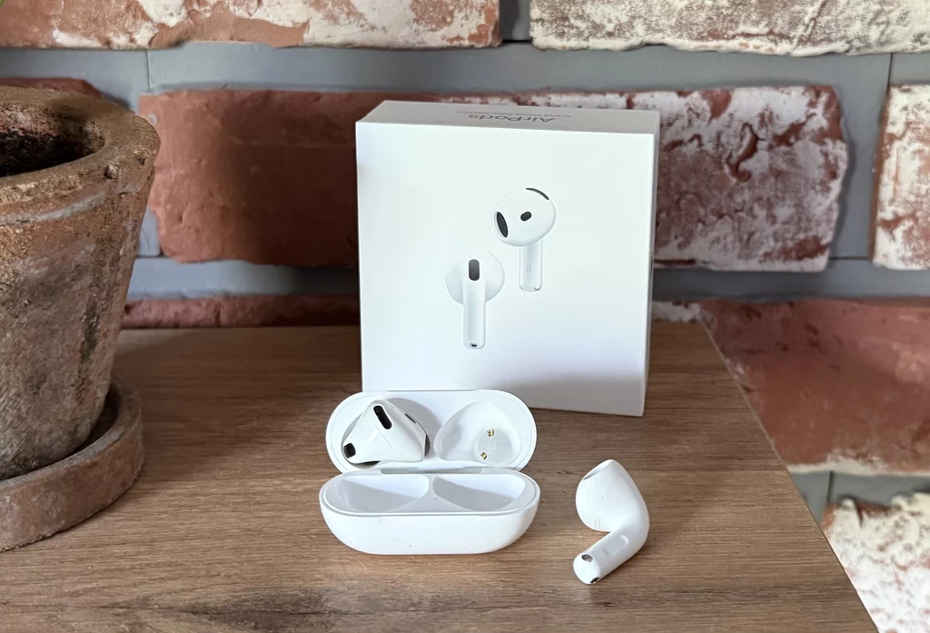 Test AirPods 4 z ANC. Jak sprawują się nowe słuchawki bezprzewodowe Apple?