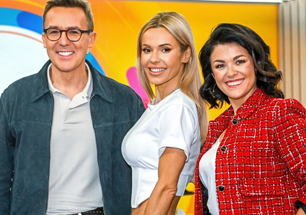 Maciej Kurzajewski, Doda, Katarzyna Cichopek w "halo tu polsat" Maciej Kurzajewski, Doda, Katarzyna Cichopek w "halo tu polsat"