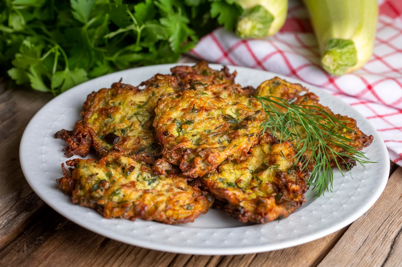 Chrupiące kotlety z jajek po libańsku. Chrupiące kotlety z jajek po libańsku.