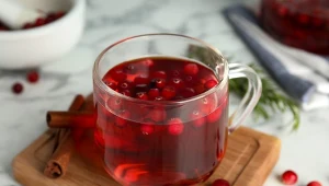 Rozgrzewa lepiej niż herbata z cytryną i miodem. Do tego ma potężną dawkę naturalnej witaminy C