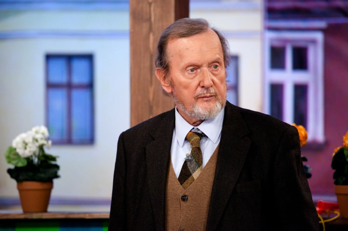Ernest Bryll (1935-2024), zmarły 17 marca - pisarz, poeta, autor tekstów piosenek, dziennikarz, tłumacz, krytyk filmowy oraz dyplomata. Były kierownik Działu Literackiego Polskiego Instytutu Sztuki Filmowej Ernest Bryll (1935-2024), zmarły 17 marca - pisarz, poeta, autor tekstów piosenek, dziennikarz, tłumacz, krytyk filmowy oraz dyplomata. Były kierownik Działu Literackiego Polskiego Instytutu Sztuki Filmowej