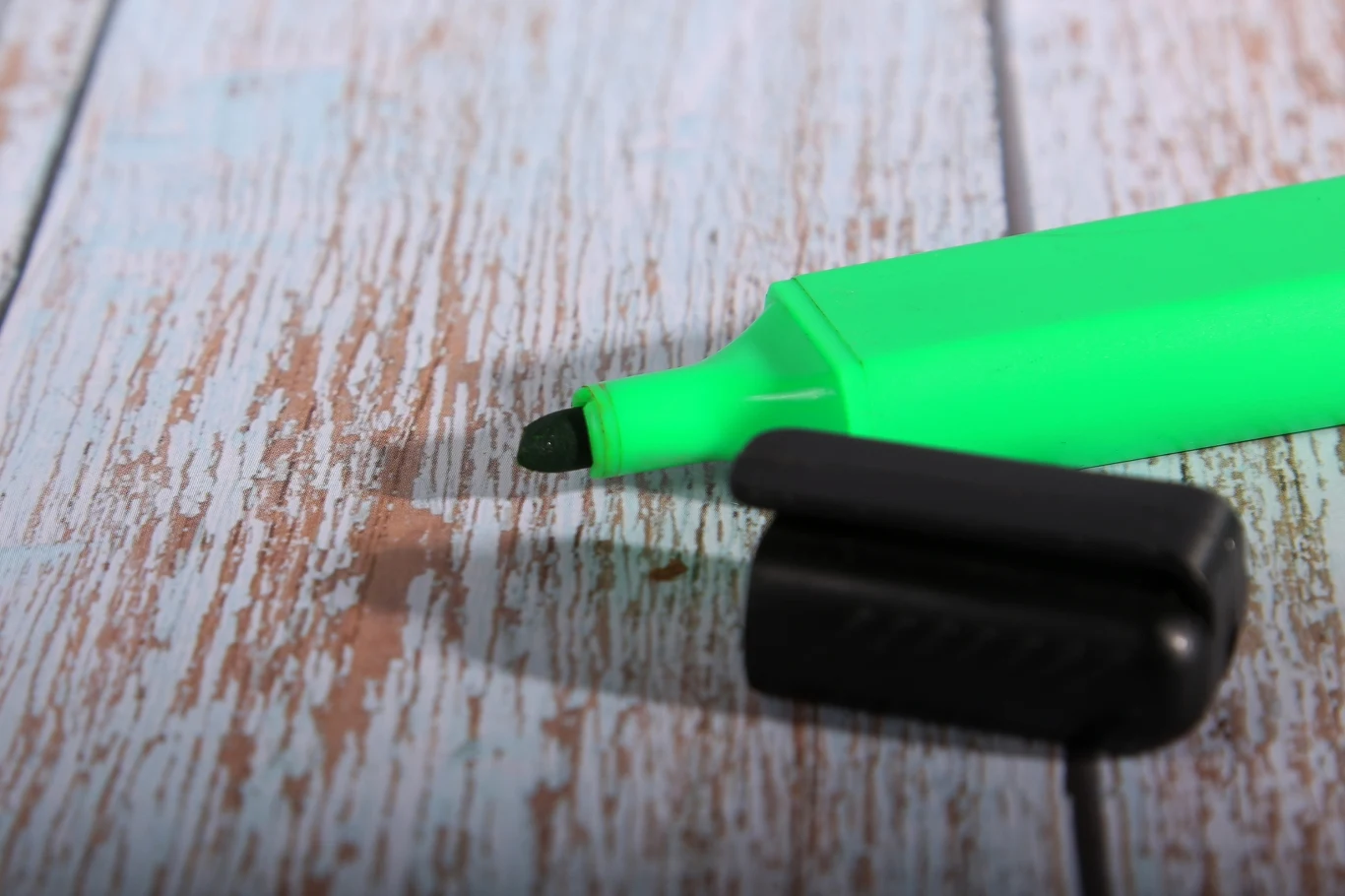 Oznaczony markerem znicz nie powinien skusić złodzieja