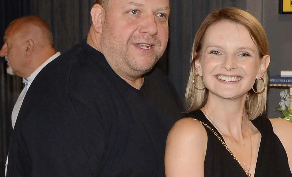 Bartłomiej Nowosielski z żoną