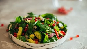 Rzadko używamy, a to naturalny antybiotyk i strażnik odporności. Robię z nim jesienną sałatkę