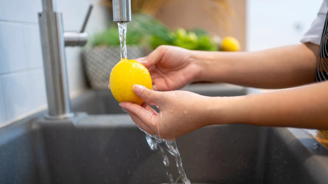 Skórka cytrusów może być toksyczna. W ten sposób usuniesz szkodliwe substancje Skórka cytrusów może być toksyczna. W ten sposób usuniesz szkodliwe substancje