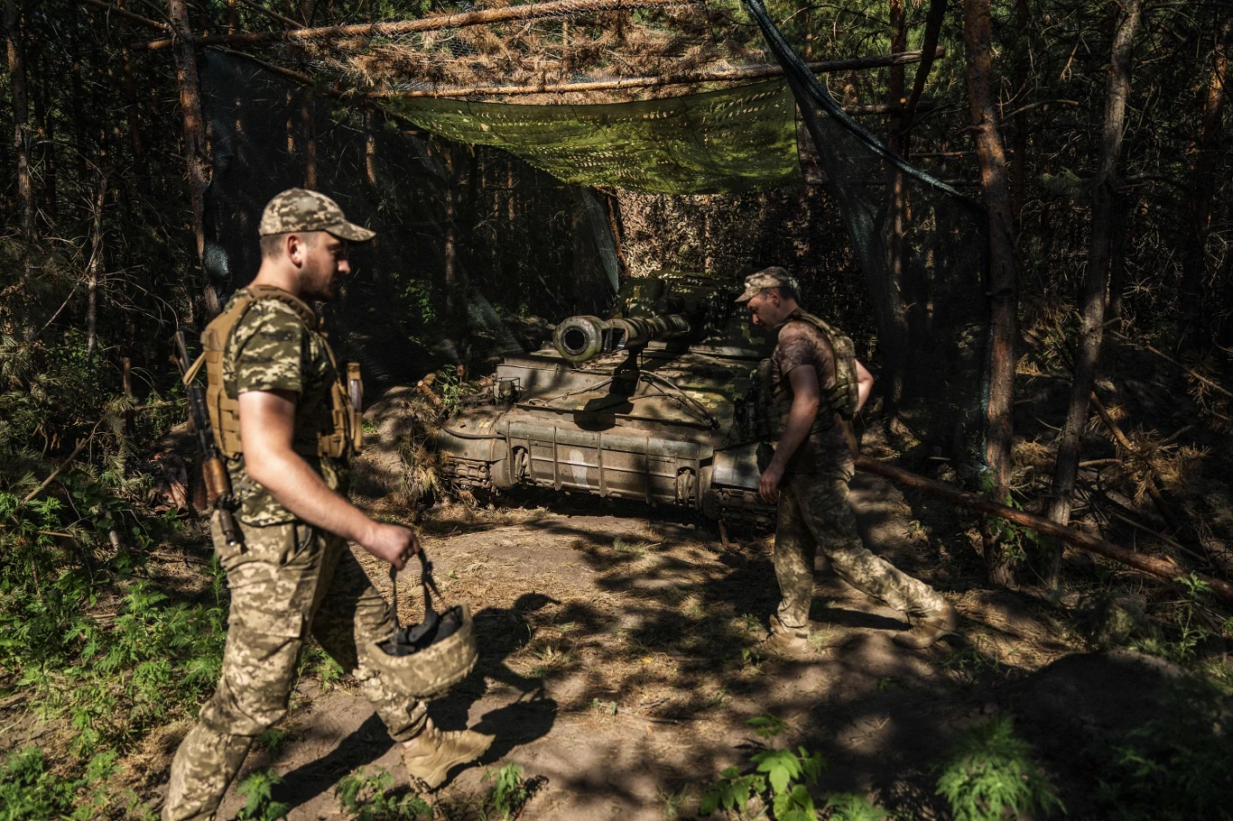 Ukraińscy żołnierze w obwodzie donieckim Ukraińscy żołnierze w obwodzie donieckim