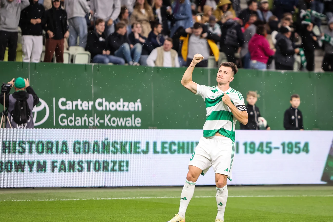 Rifet Kapić jest kapitanem Lechii Gdańsk Rifet Kapić jest kapitanem Lechii Gdańsk