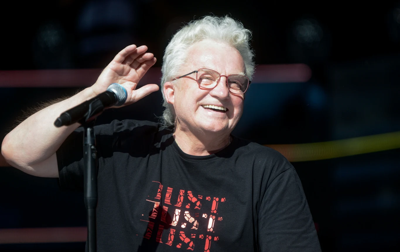 Felicjan Andrzejczak (1938-2024), zmarły 18 września - piosenkarz i muzyk. Wokalista Budki Suflera w latach 1982-1983 Felicjan Andrzejczak (1938-2024), zmarły 18 września - piosenkarz i muzyk. Wokalista Budki Suflera w latach 1982-1983