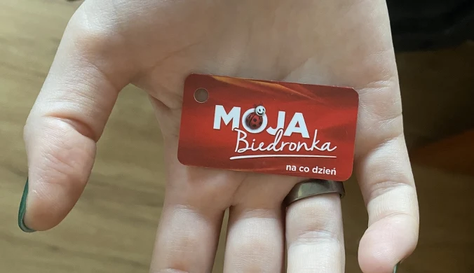 Karta Moja Biedronka do soboty 3 października zeskanowana przy zakupach pozwala dobrać określone produkty za darmo.