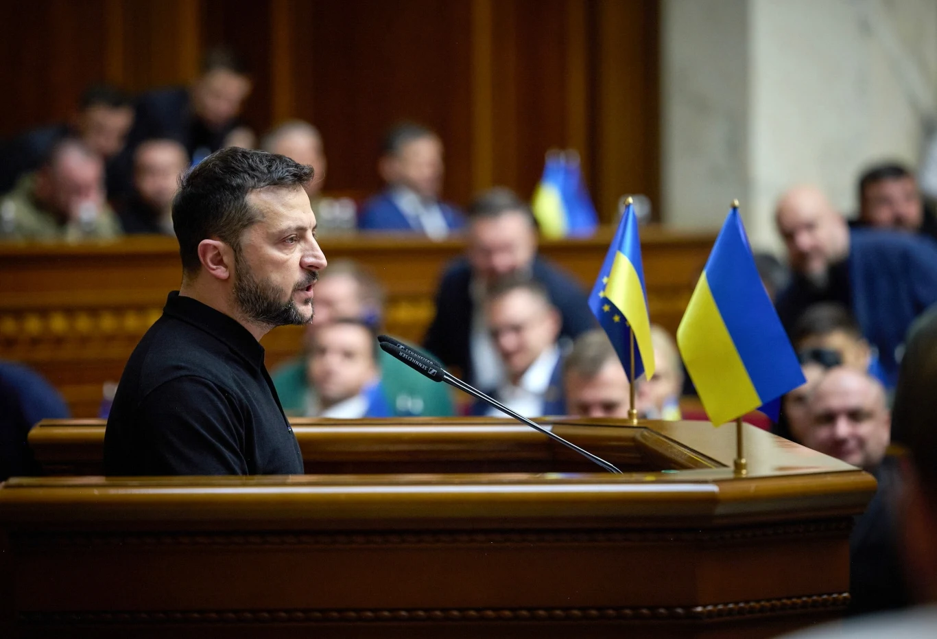 Ukraina zaprzecza doniesieniom o budowaniu broni nuklearnej Ukraina zaprzecza doniesieniom o budowaniu broni nuklearnej
