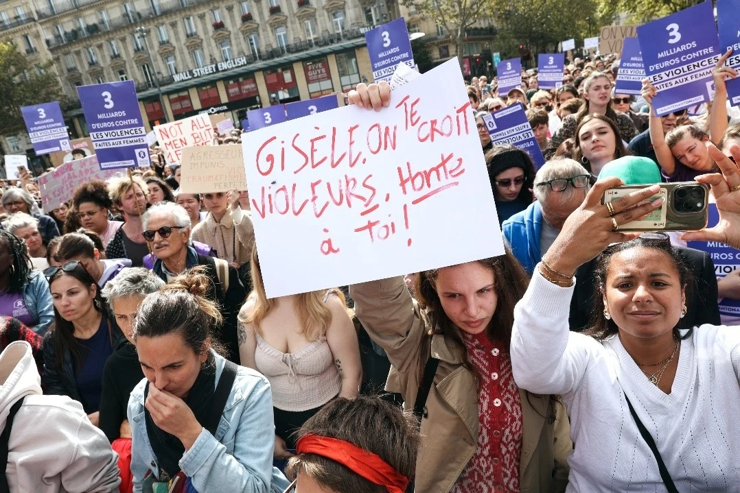 W wielu miastach we Francji odbywają się protesty. Protestujący chcą sprawiedliwości dla Gisèle i wszystkich ofiar gwałtów W wielu miastach we Francji odbywają się protesty. Protestujący chcą sprawiedliwości dla Gisèle i wszystkich ofiar gwałtów