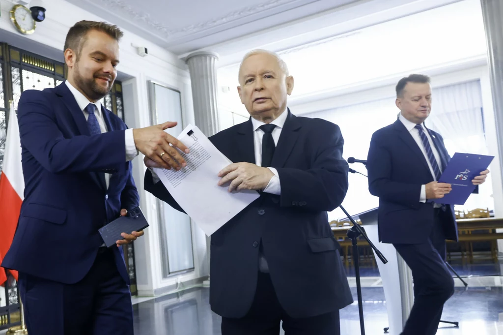 Prezes Jarosław Kaczyński powiedział na konferencji, że decyzja w sprawie prawyborów prezydenckich w PiS jeszcze nie zapadła