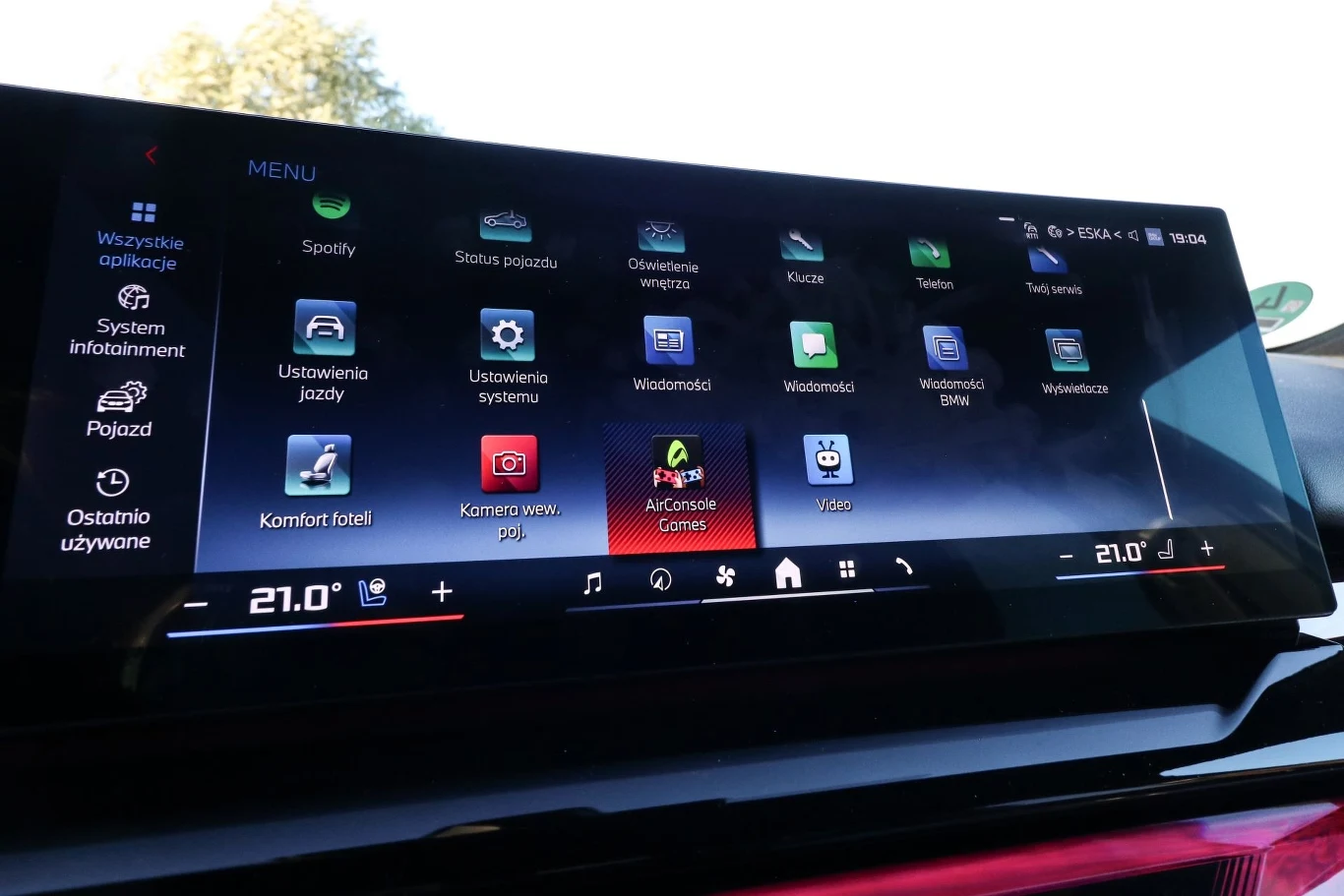 Za pomocą systemu multimediów obsługujemy zdecydowaną większość funkcji w aucie. Na szczęście jest on bardzo czytelny i intuicyjny. 