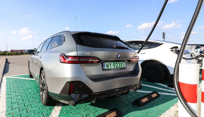 W Polsce przybywa samochodów elektrycznych, za którymi nie nadąża infrastruktura ładowania