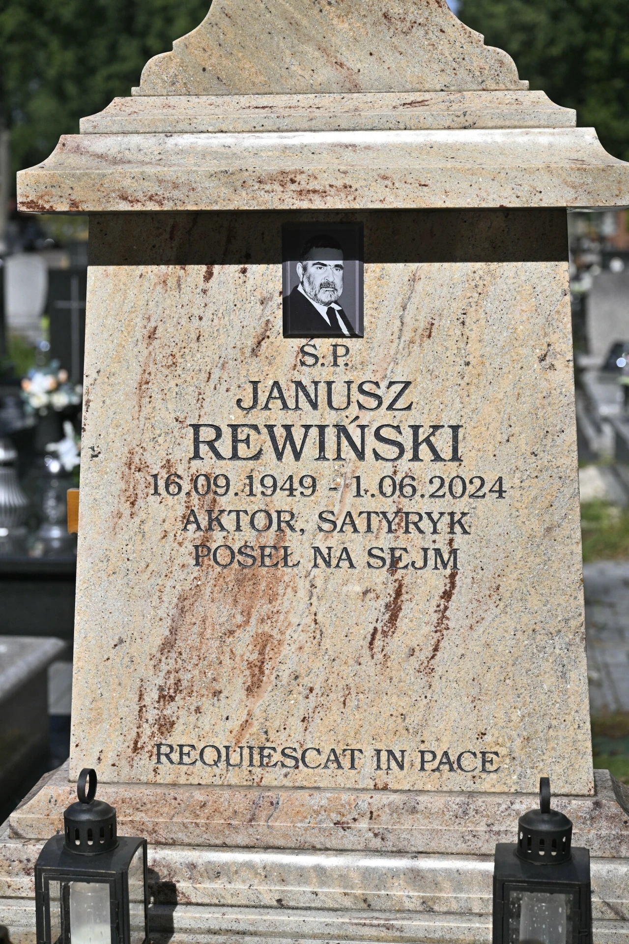 Nagrobek Janusza Rewińskiego