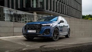 Audi Q7 60 TFSI e. Absolutnie nie wjeżdżaj nim na chodnik