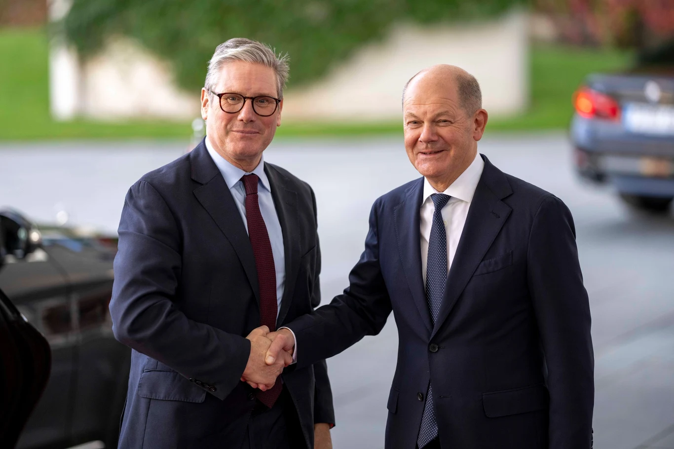 Premier Wielkiej Brytanii Keir Starmer i kanclerz Niemiec Olaf Scholz Premier Wielkiej Brytanii Keir Starmer i kanclerz Niemiec Olaf Scholz