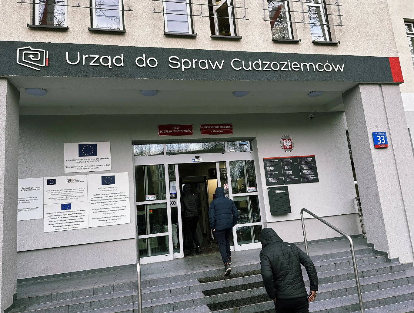 Media donoszą o handlu "numerkami" do Wydziału ds. Cudzoziemców Wojewódzkiego Urzędu Mazowieckiego Media donoszą o handlu "numerkami" do Wydziału ds. Cudzoziemców Wojewódzkiego Urzędu Mazowieckiego