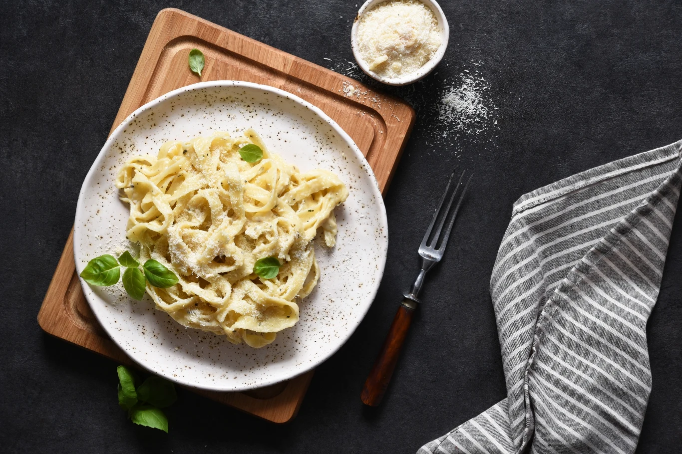 Ten makaron został okrzyknięty najlepszym na świecie. Zrobisz go w domu z 3 składników