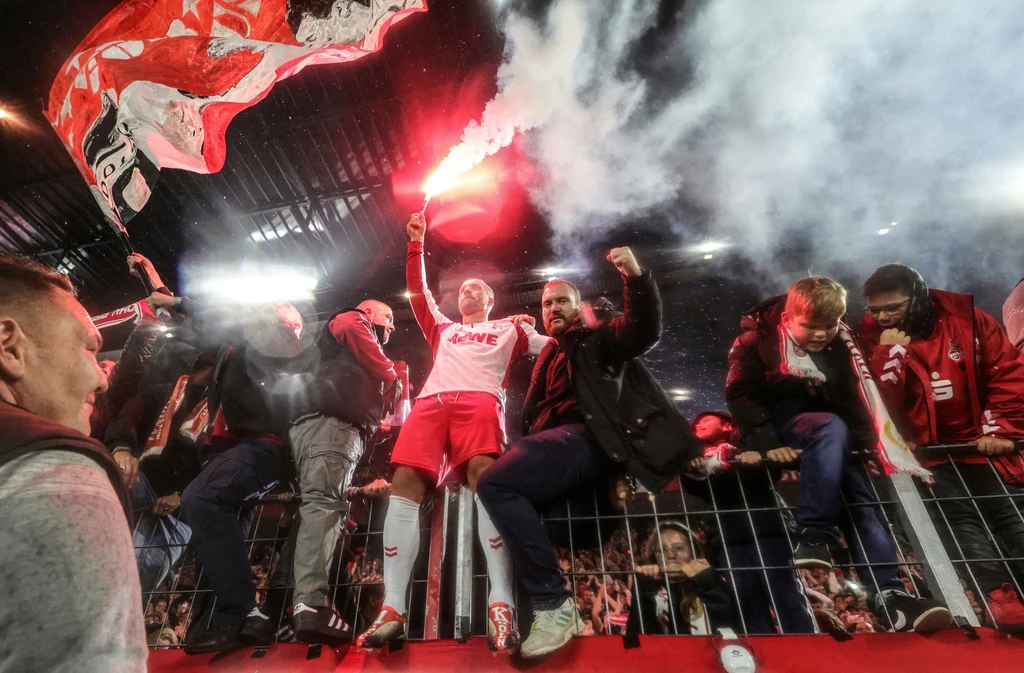 Lukas Podolski z racą Lukas Podolski z racą