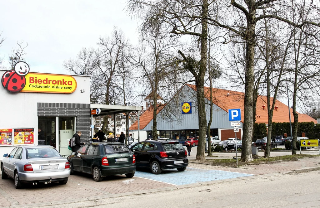 W którym sklepie najniższe ceny we wrześniu? 