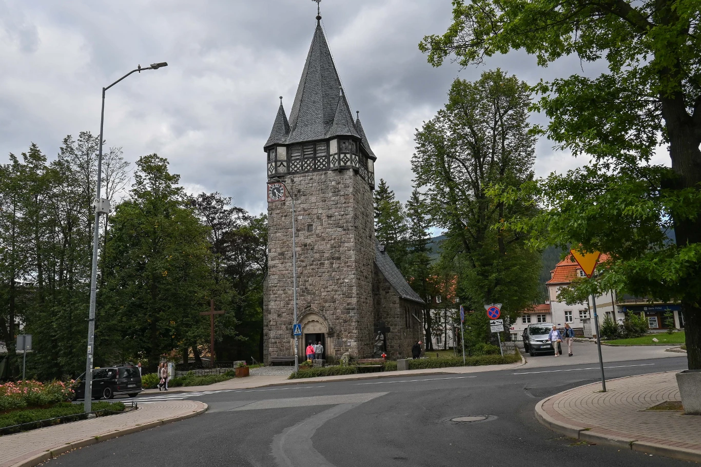 Gdzie Polacy spędzą długi weekend listopadowy? W tym roku to nie Zakopanie, lecz Karpacz wzbudza szczególne zainteresowanie. Gdzie Polacy spędzą długi weekend listopadowy? W tym roku to nie Zakopanie, lecz Karpacz wzbudza szczególne zainteresowanie.