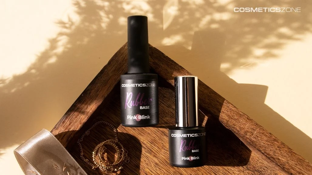 Jeśli chcesz utwardzić słabą płytkę, wypróbuj bazę żelową pod hybrydę Cosmetics Zone / materiał partnera