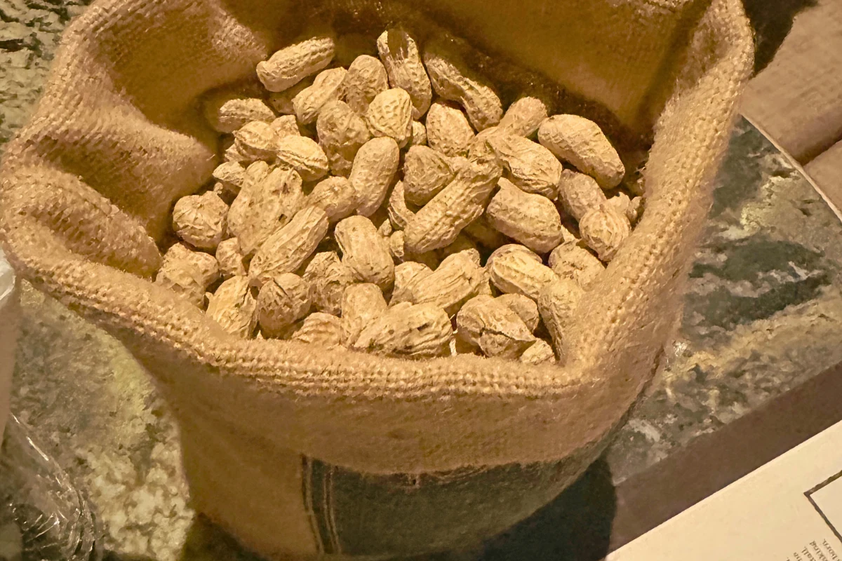 Przysmaki podawane są w bardzo oldschoolowym stylu Przysmaki podawane są w bardzo oldschoolowym stylu