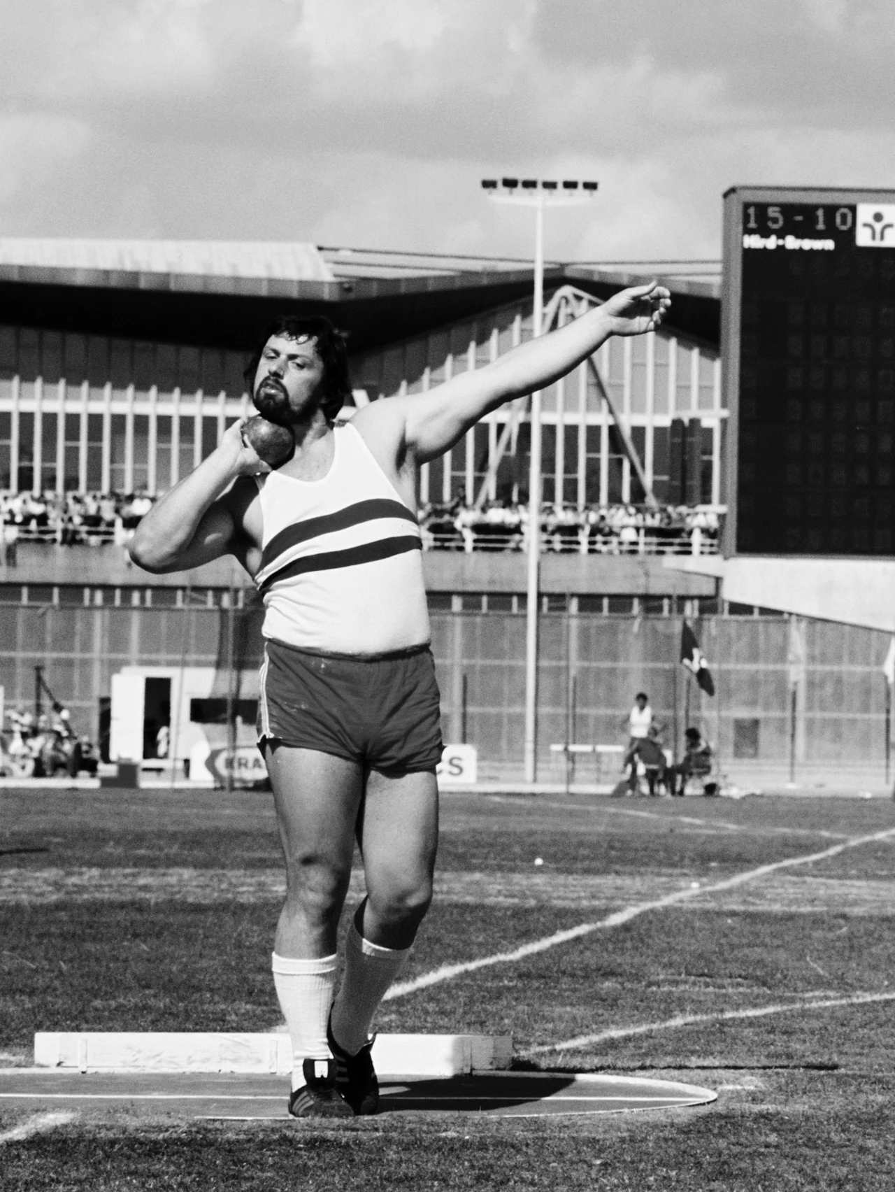 Geoff Capes
