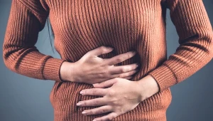 Chorobę jelit możesz dosłownie usłyszeć. Jeden dźwięk szczególnie niepokoi