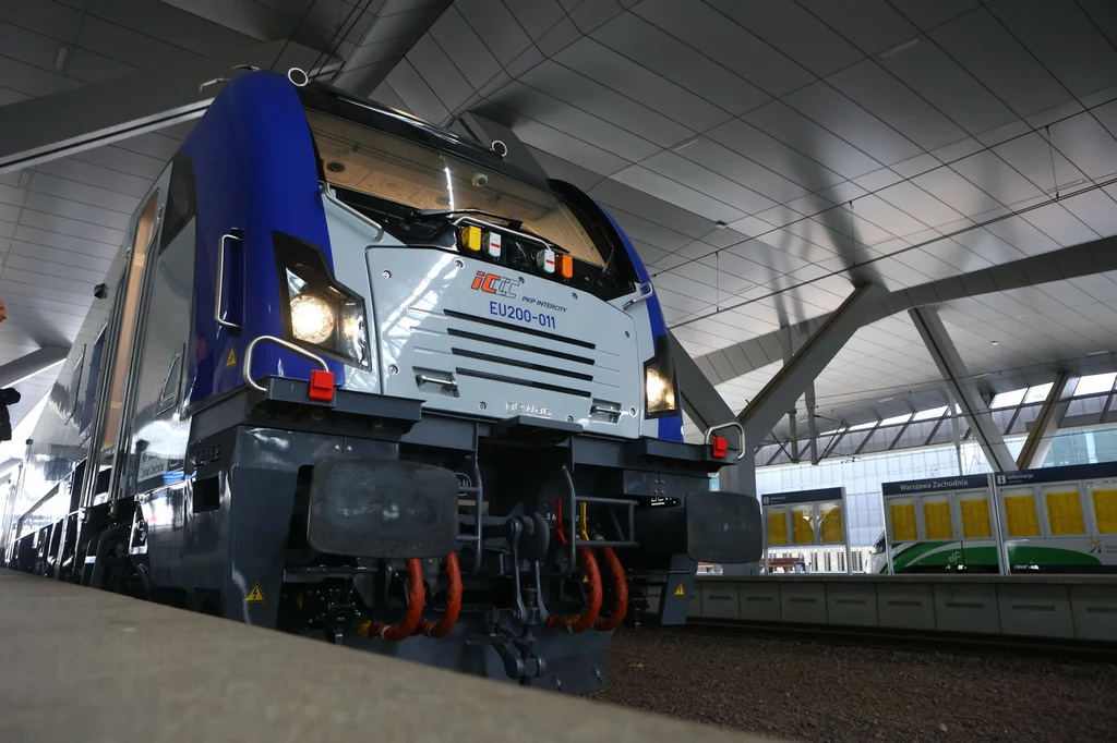 PKP Intercity otrzymało 9 z 15 lokomotyw Griffin 200