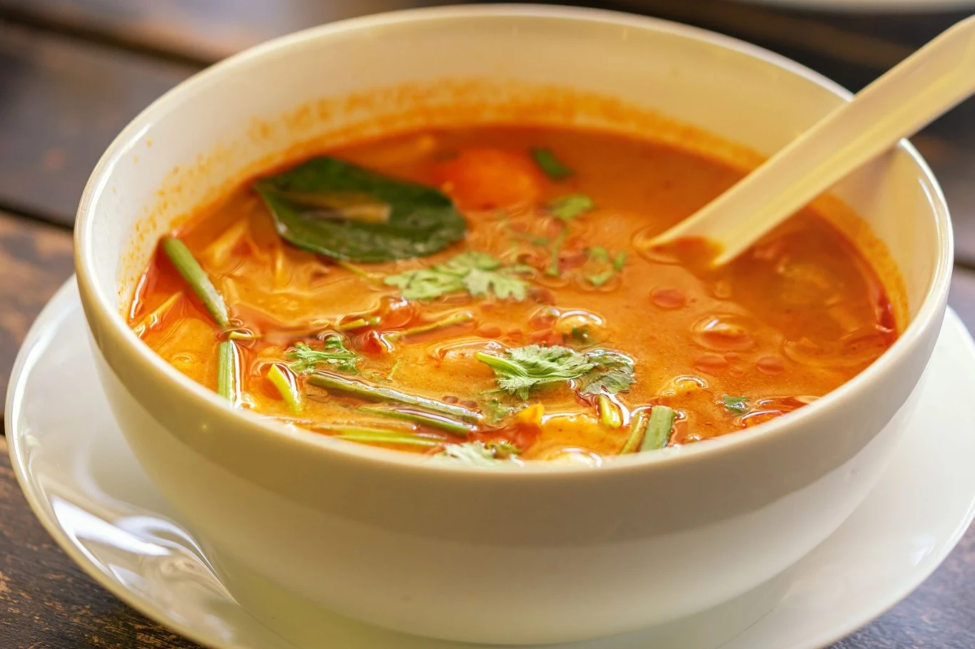 Aromatyczna zupa curry rozgrzeje i pomoże wyleczyć przeziębienie Aromatyczna zupa curry rozgrzeje i pomoże wyleczyć przeziębienie