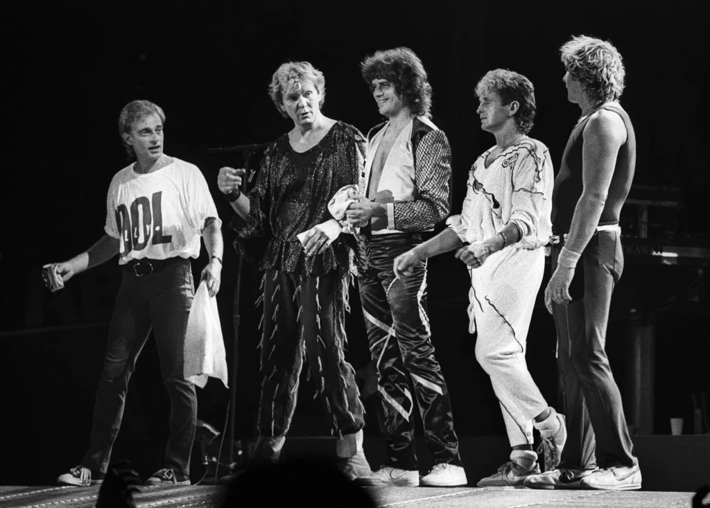 Yes w 1984 r. - od lewej: Alan White, Chris Squire, Trevor Rabin, Jon Anderson, Tony Kaye