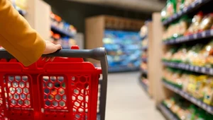 Auchan otworzył we Francji trzy sklepy bez personelu. Są czynne w niedziele. Inicjatywę skrytykowali związkowcy 