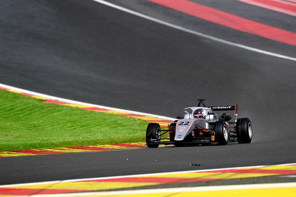 Tymek Kucharczyk w akcji