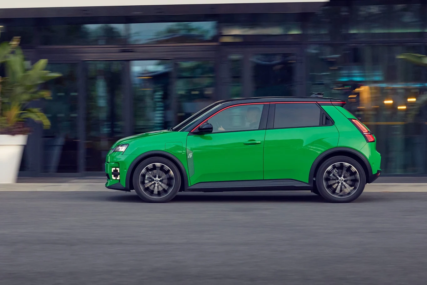 Gdyby nie Dacia Duster, Renault 5 nie mogłoby tak dobrze wyglądać Gdyby nie Dacia Duster, Renault 5 nie mogłoby tak dobrze wyglądać