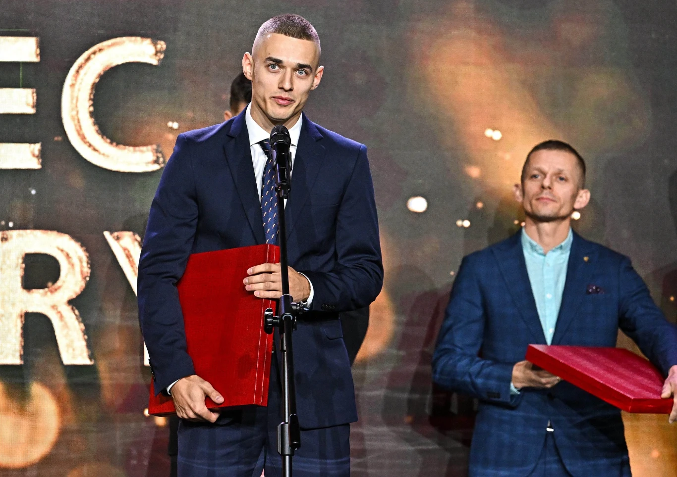 Przemysław Słowikowski zakończył karierę. Został pożegnany przez PZLA na gali Złote Kolce