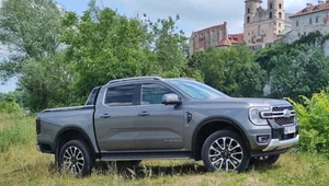 Ford Ranger Platinum to auto, którym można wjechać w pole i pojechać do teatru