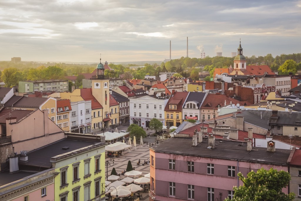 Polskie miasta coraz lepiej radzą sobie ze smogiem. W Rybniku w ciągu zaledwie kilku lat wymieniono aż 9 tys. kopciuchów