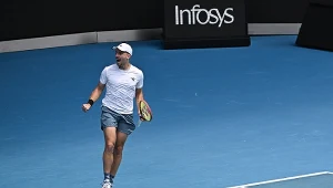 Jan Zieliński i grający z nim w duecie Hugo Nys awansowali do drugiej rundy ATP Masters 1000 w Paryżu