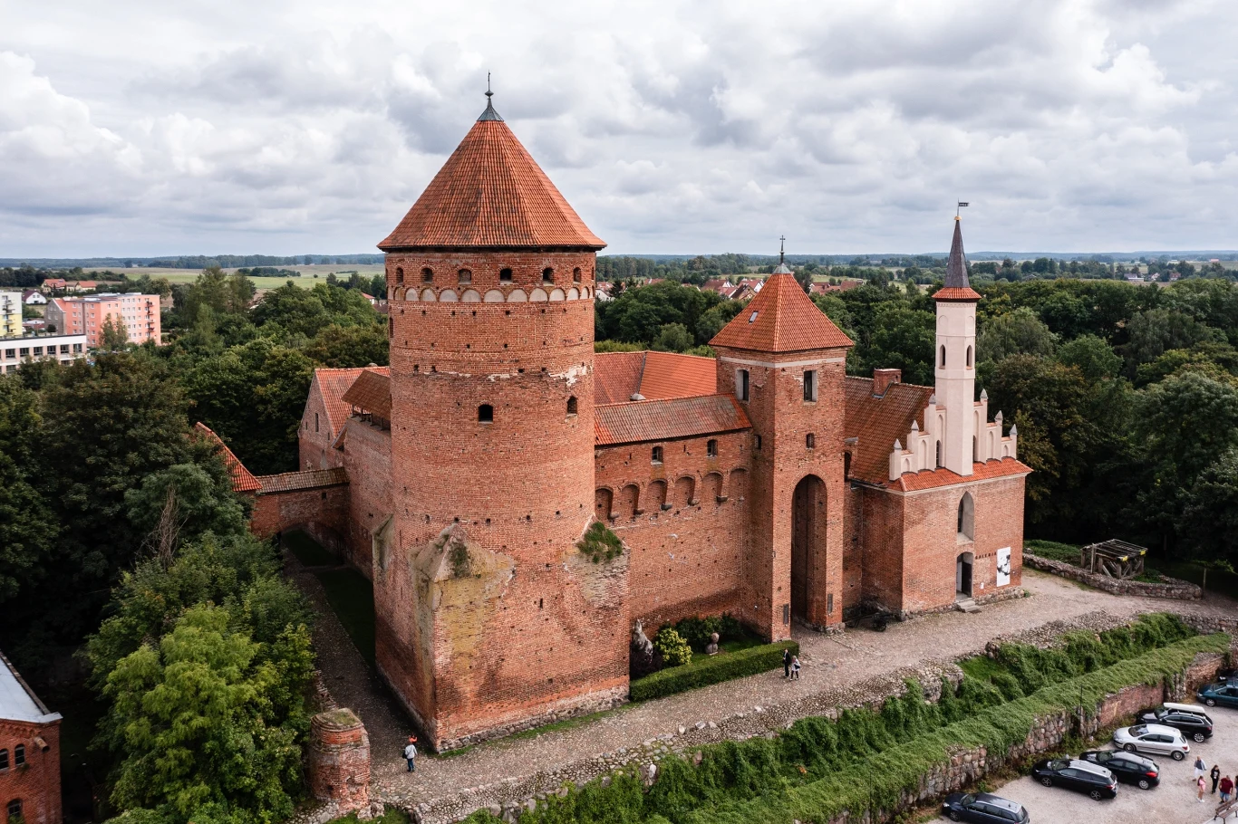 Zamek Biskupów Warmińskich jest jedną z największych atrakcji Reszla. 