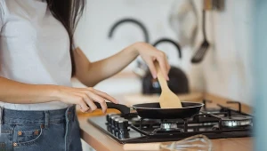 Bardziej jesiennego śniadania nie jadłeś. Ten omlet to idealny przepis na chłodne dni