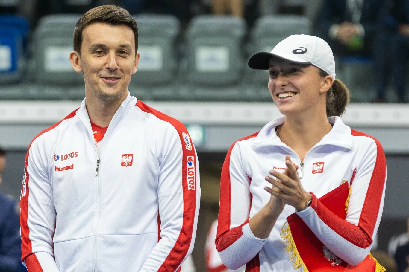 Dawid Celt i Iga Świątek podczas meczu reprezentacji Polski w rozgrywkach o Puchar Billie Jean King Dawid Celt i Iga Świątek podczas meczu reprezentacji Polski w rozgrywkach o Puchar Billie Jean King
