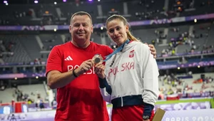 Natalia Bukowiecka z trenerem Markiem Rożejem po sukcesie w igrzyskach olimpijskich w Paryżu