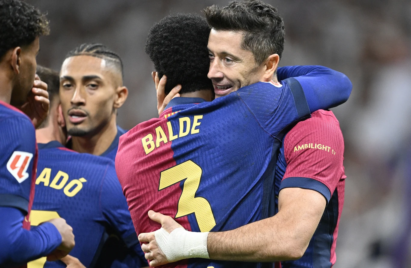 Lamine Yamal, Marc Casado, Raphinha, Alejandro Balde i Robert Lewandowski