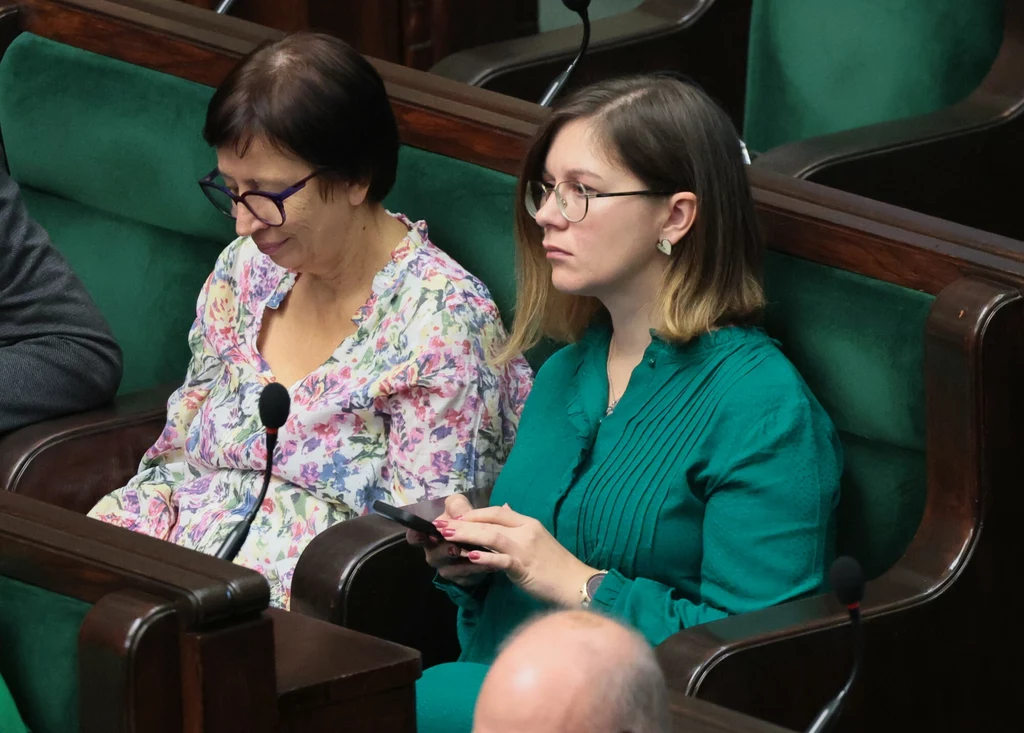 Paulina Matysiak, choć jest zawieszona w partii Razem, znalazła się na wspólnej liście z czynnymi politykami tej formacji Paulina Matysiak, choć jest zawieszona w partii Razem, znalazła się na wspólnej liście z czynnymi politykami tej formacji