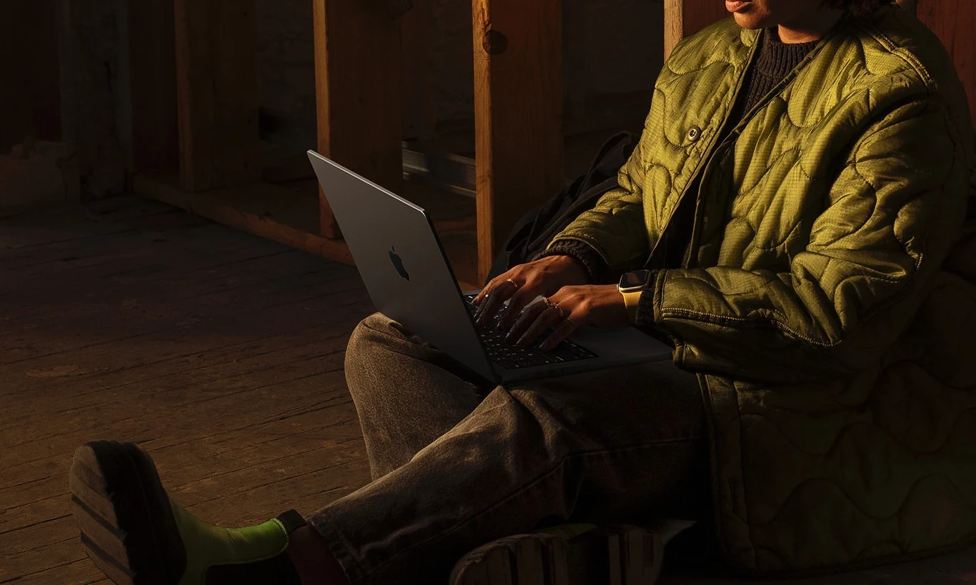 Laptopy MacBook Pro z czipami Apple M4 Pro i Max. Laptopy MacBook Pro z czipami Apple M4 Pro i Max.