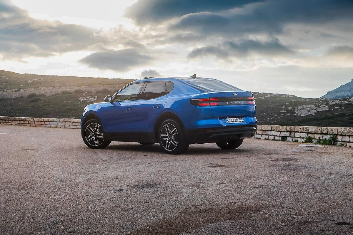 Ford Capri wraca jako SUV w nowoczesnym, elektrycznym wydaniu. Ford Capri wraca jako SUV w nowoczesnym, elektrycznym wydaniu.