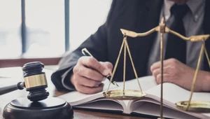 Kiedy trzeba płacić podatek od spadku? Jak uniknąć problemów z fiskusem?