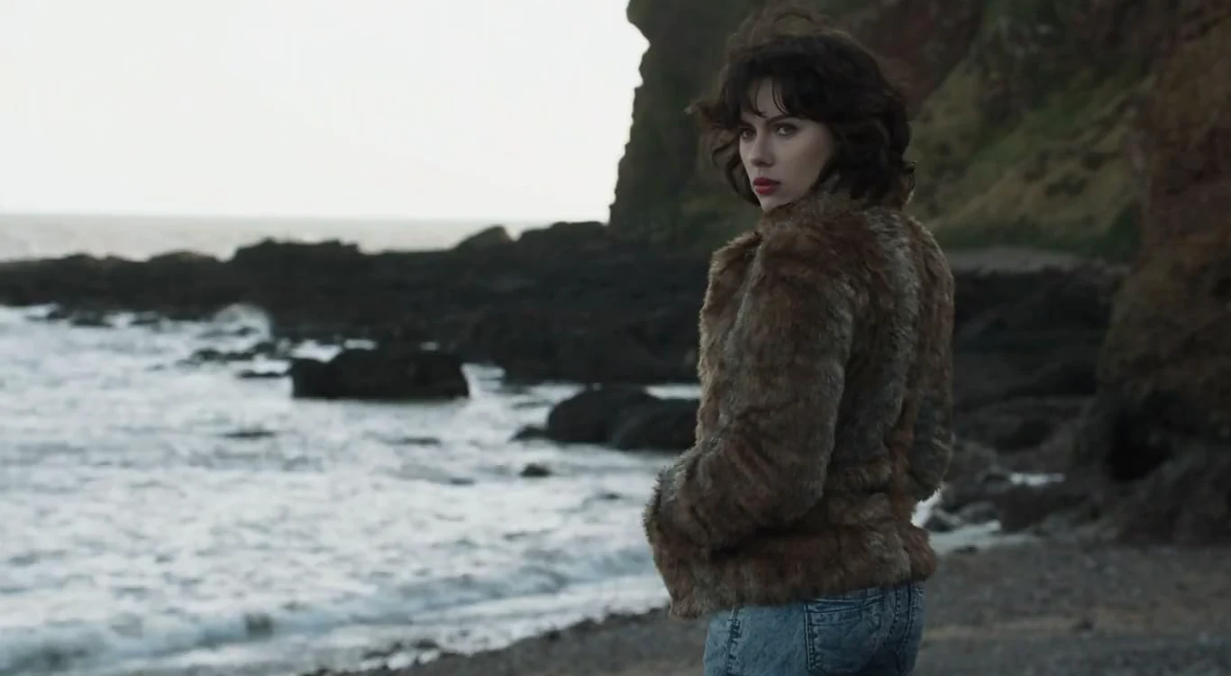 Scarlett Johansson w filmie "Pod skórą"